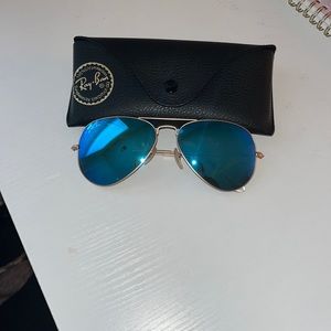 - Rayban aviator sunglasses
